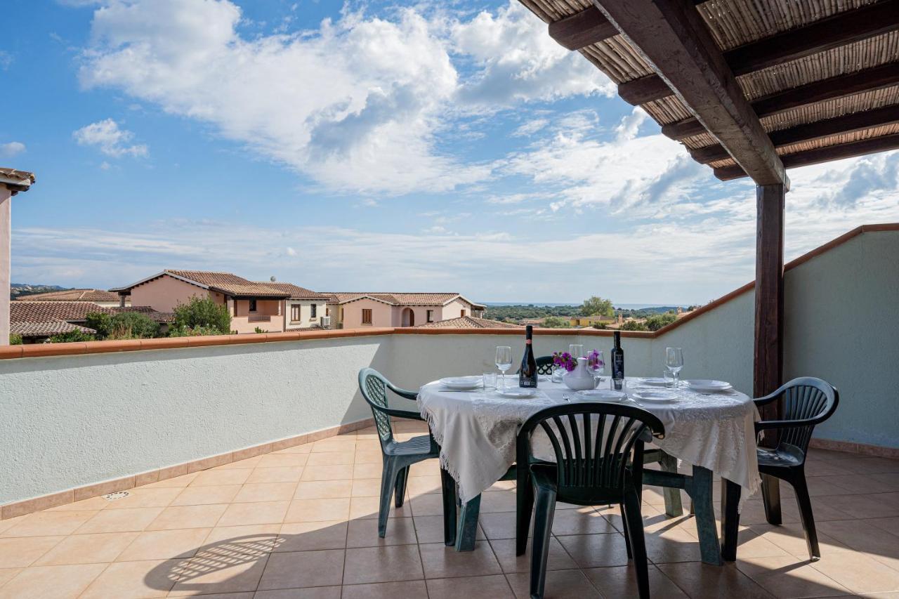 Apartments In Residence With Swimming Pool In Cala Girgolu Monte Petrosu Eksteriør bilde