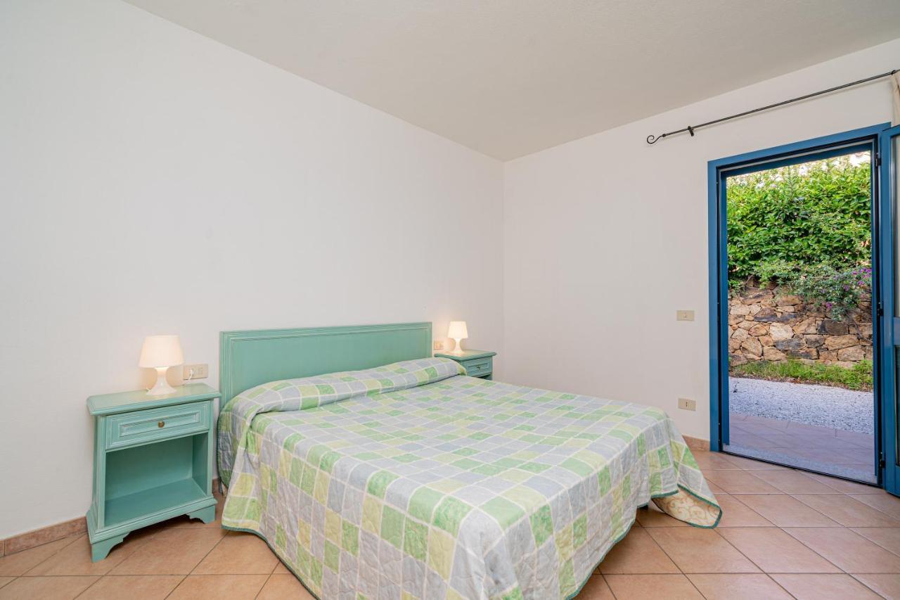 Apartments In Residence With Swimming Pool In Cala Girgolu Monte Petrosu Eksteriør bilde